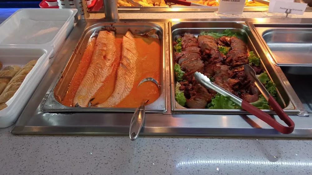 Saumon Frais Et Viande